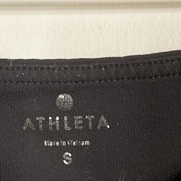 Athleta Small S Black Revelation Capri Leggings Athletic Yoga Stretch Workout - Picture 10 of 13